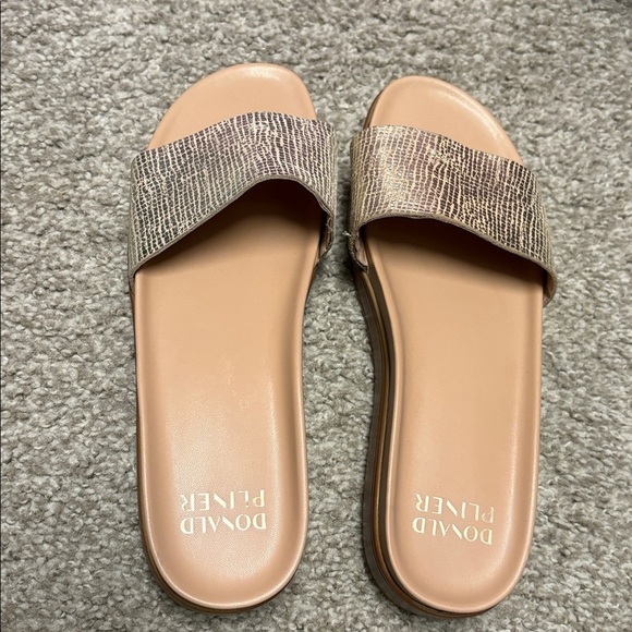 Donald J. Pliner Metallic Gold Slide Sandals - Picture 7 of 8